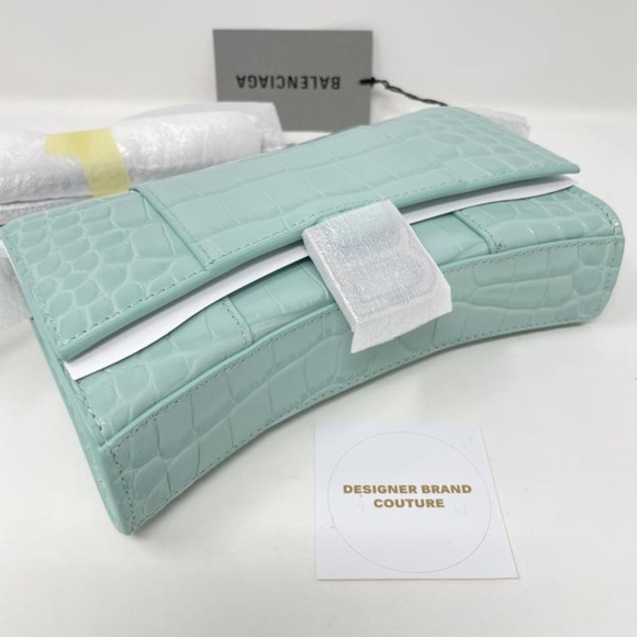 Brand new Balenciaga Wallet on Chain Croc Embossed Hourglass Shoulder Bag - Picture 3 of 7